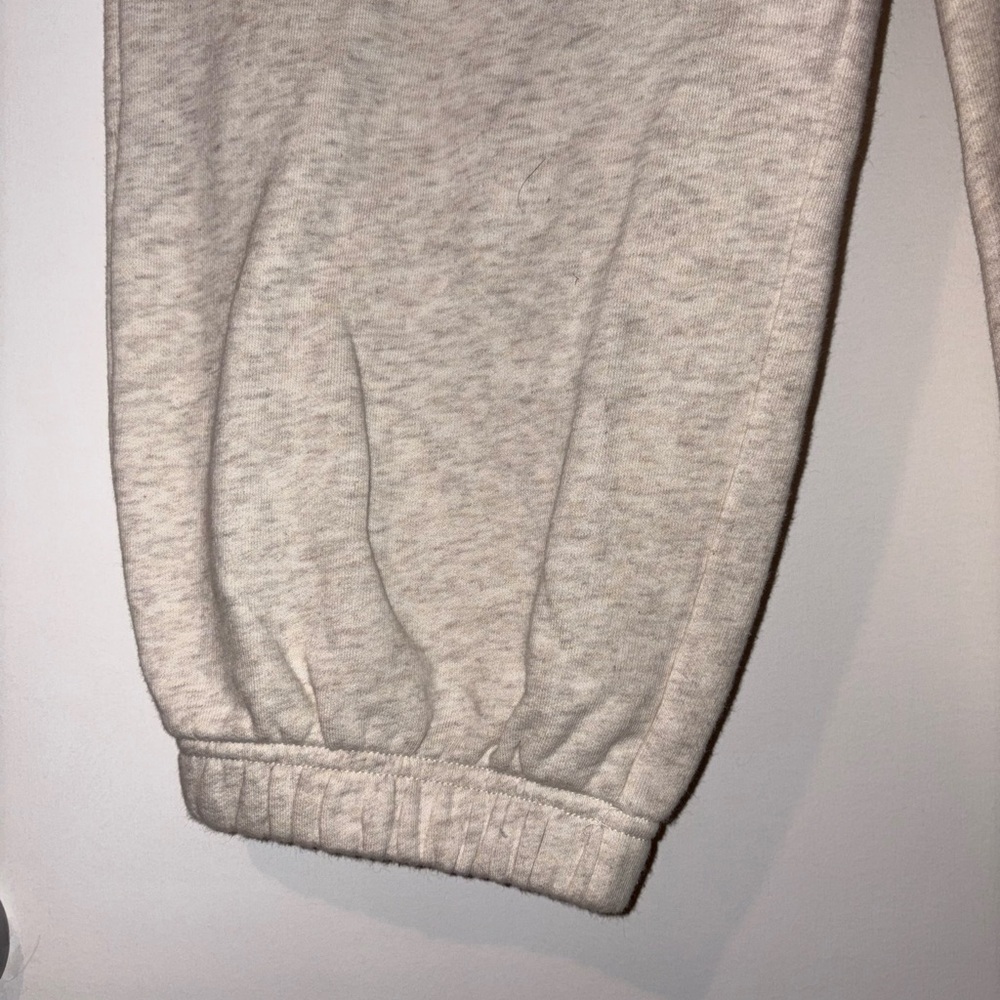 Aritzia TNA Cream Jogger Sweatpants - Picture 3 of 7